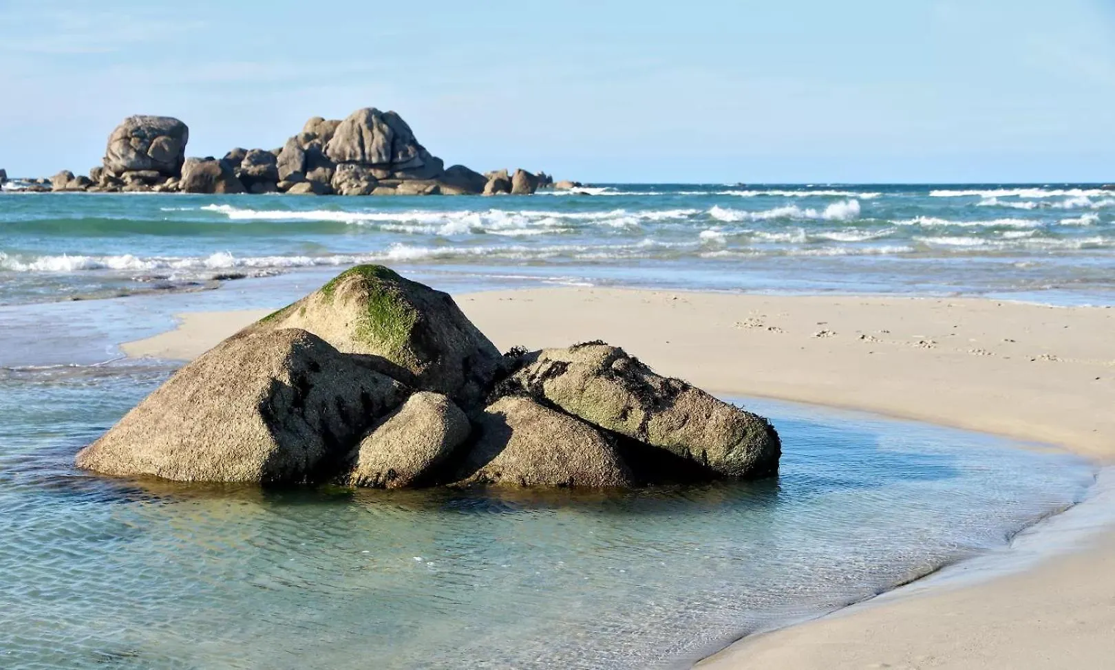 Holiday home Villa Azenor Bretagne Piscine Interieure Partagee Toute L'Annee 100M Plage Sibiril France